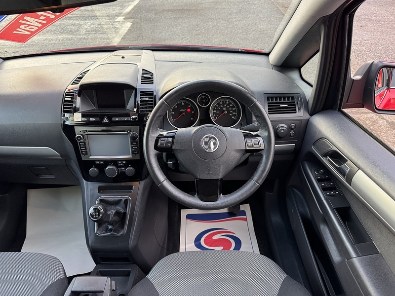 Vauxhall 1.7 CDTi ecoFLEX Design MPV 5dr Diesel Manual Euro 5 (SNav) (110 ps)