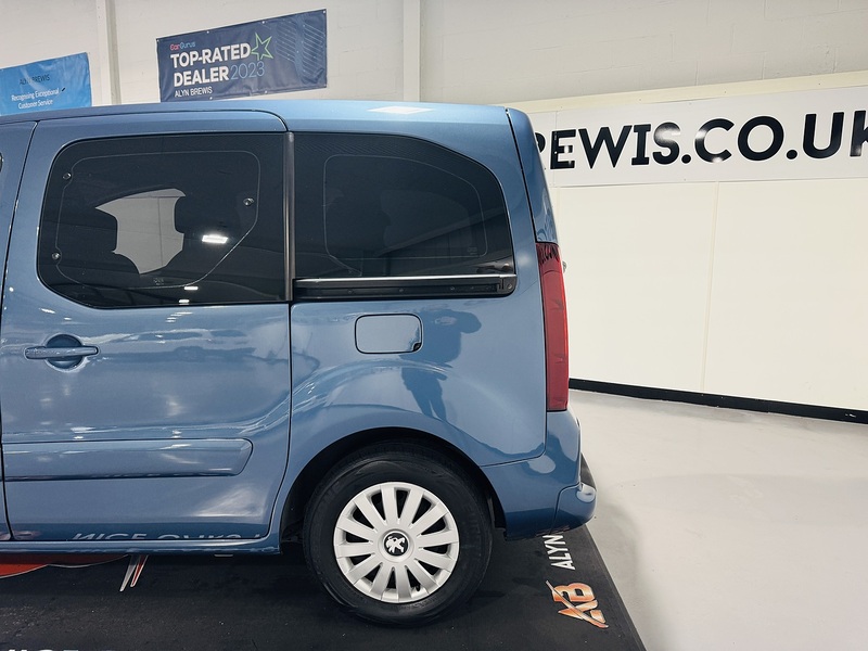 Peugeot 1.6 BlueHDi Active MPV 5dr Diesel ETG Euro 6 (s/s) (100 ps)