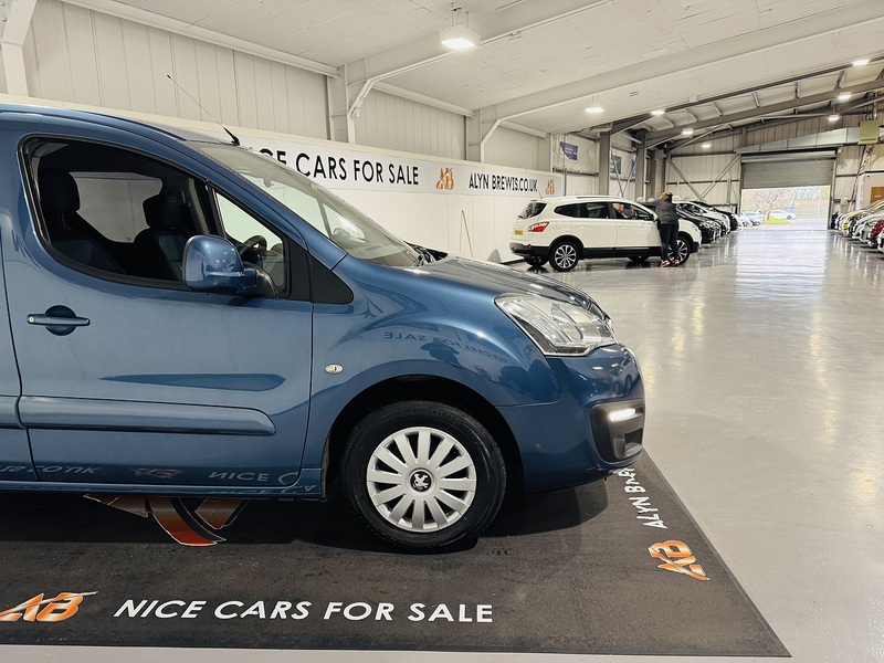 Peugeot 1.6 BlueHDi Active MPV 5dr Diesel ETG Euro 6 (s/s) (100 ps)