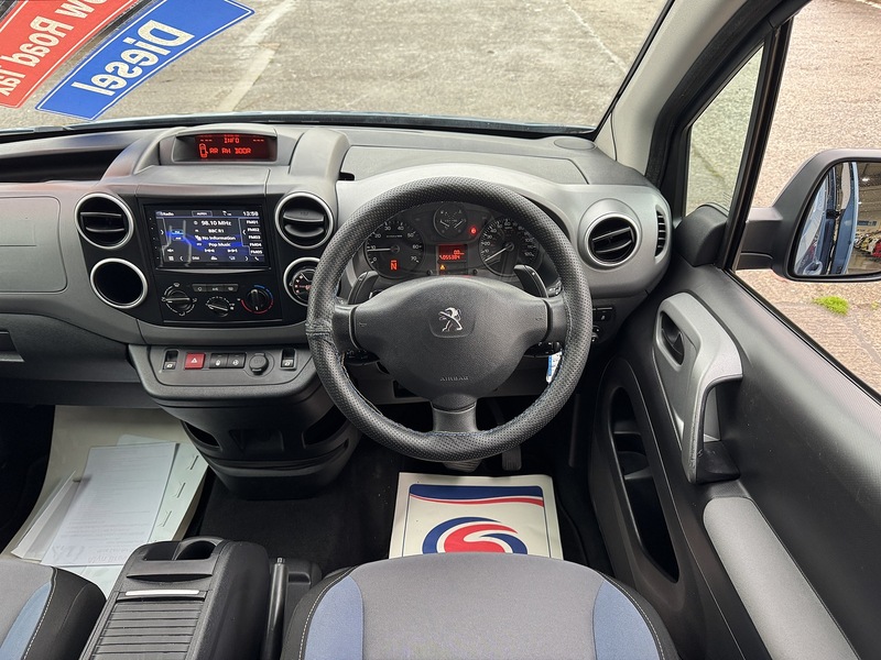 Peugeot 1.6 BlueHDi Active MPV 5dr Diesel ETG Euro 6 (s/s) (100 ps)