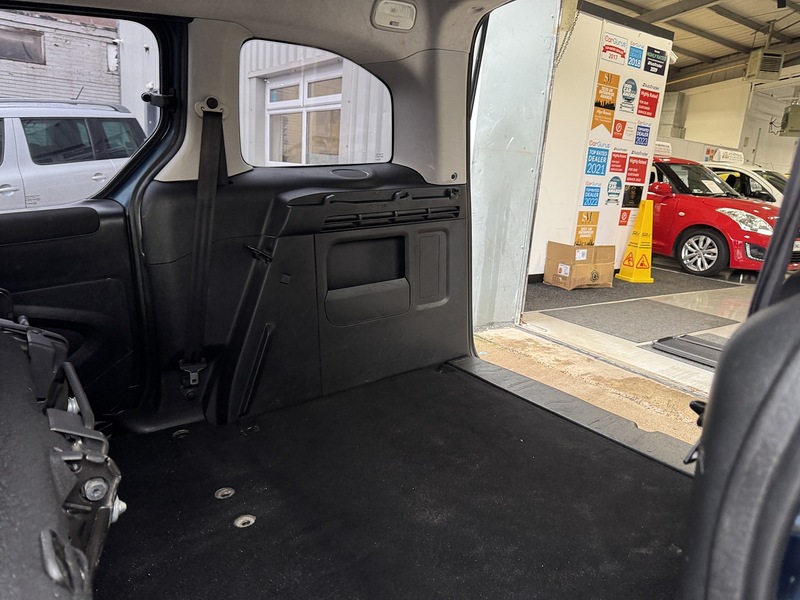 Peugeot 1.6 BlueHDi Active MPV 5dr Diesel ETG Euro 6 (s/s) (100 ps)