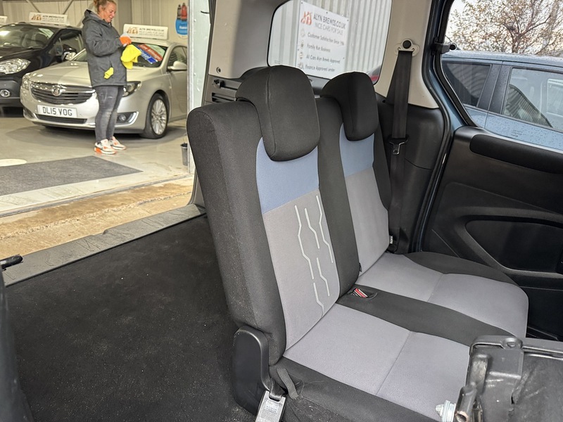 Peugeot 1.6 BlueHDi Active MPV 5dr Diesel ETG Euro 6 (s/s) (100 ps)