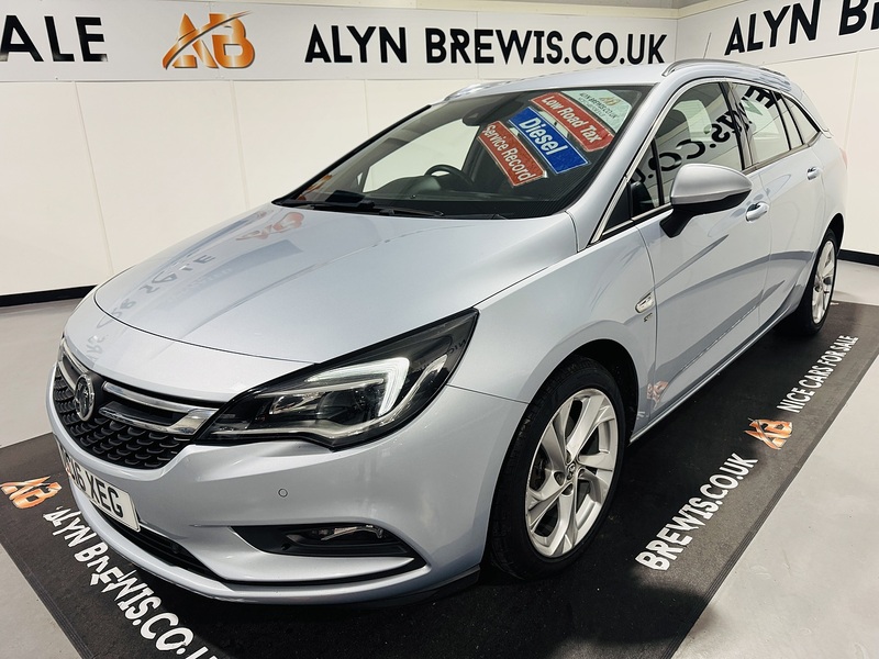 Vauxhall 1.6 CDTi BlueInjection SRi Sports Tourer 5dr Diesel Manual Euro 6 (s/s) (136 ps)