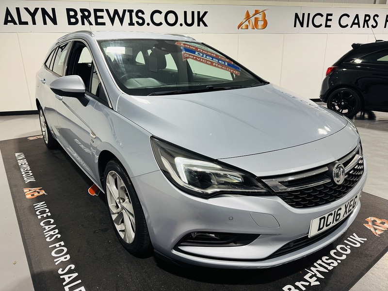 Vauxhall 1.6 CDTi BlueInjection SRi Sports Tourer 5dr Diesel Manual Euro 6 (s/s) (136 ps)