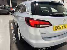Vauxhall Astra CDTi BlueInjection SRi