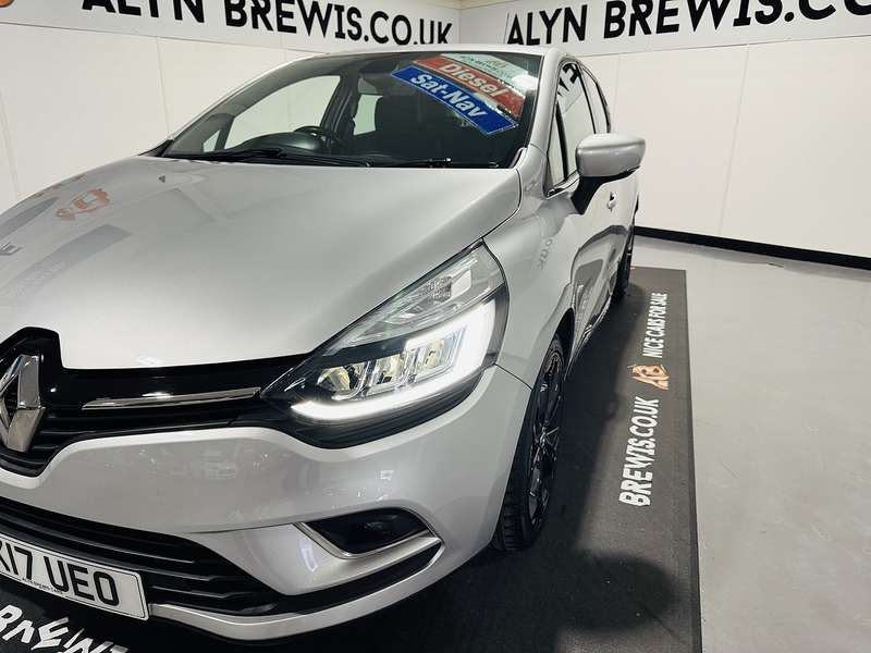 Renault 1.5 dCi Dynamique S Nav Hatchback 5dr Diesel Manual Euro 6 (s/s) (90 ps)