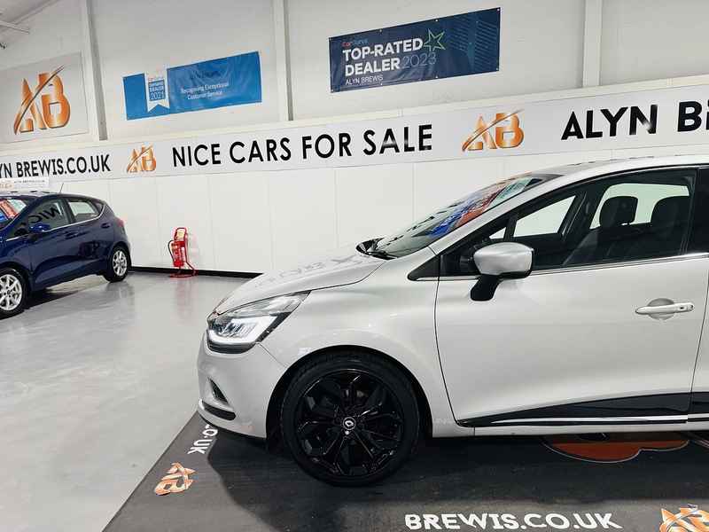 Renault 1.5 dCi Dynamique S Nav Hatchback 5dr Diesel Manual Euro 6 (s/s) (90 ps)