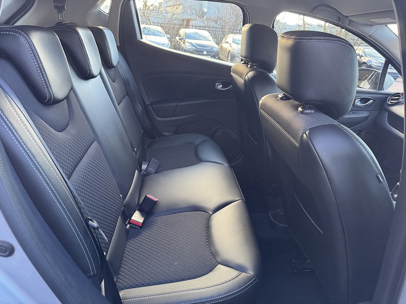 Renault 1.5 dCi Dynamique S Nav Hatchback 5dr Diesel Manual Euro 6 (s/s) (90 ps)