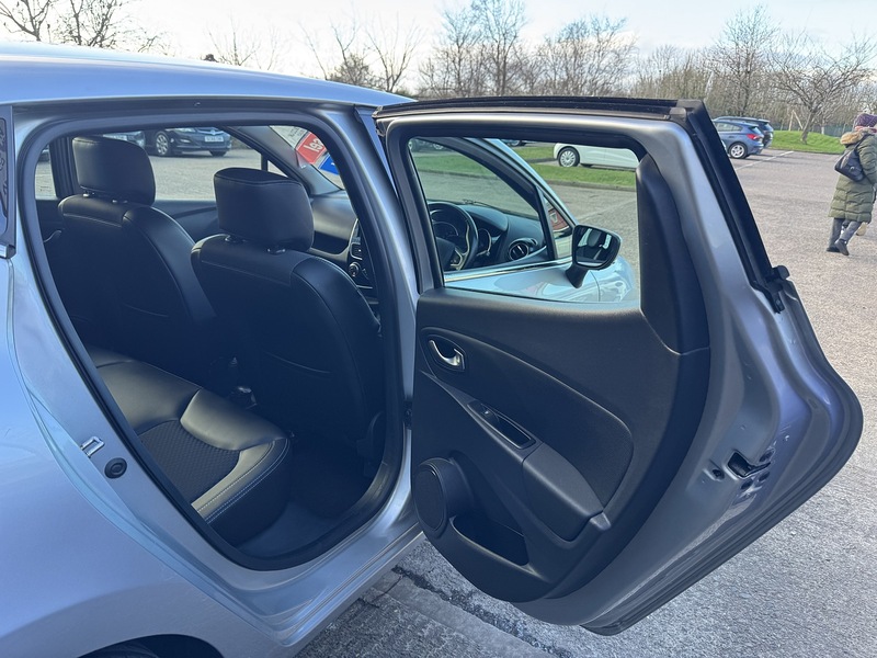 Renault 1.5 dCi Dynamique S Nav Hatchback 5dr Diesel Manual Euro 6 (s/s) (90 ps)