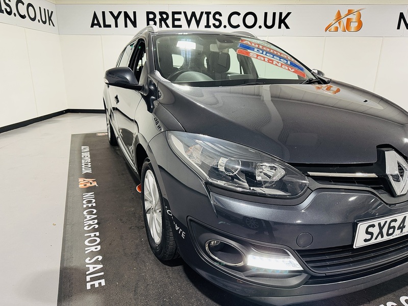 Renault 1.5 dCi Dynamique TomTom Sport Tourer 5dr Diesel EDC Euro 5 (110 ps)