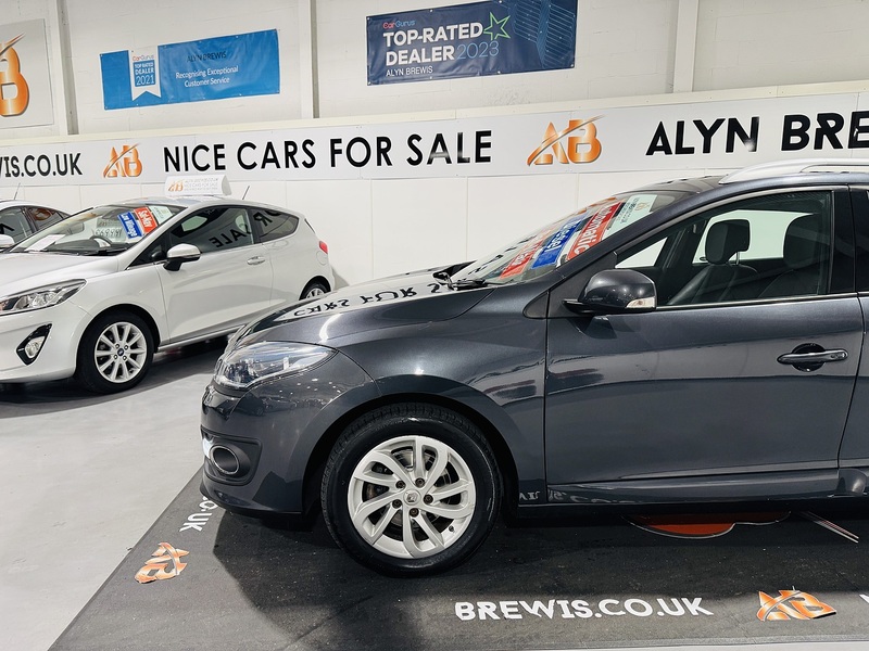 Renault 1.5 dCi Dynamique TomTom Sport Tourer 5dr Diesel EDC Euro 5 (110 ps)