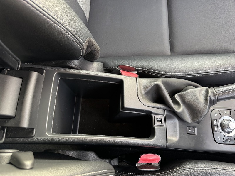 Renault 1.5 dCi Dynamique TomTom Sport Tourer 5dr Diesel EDC Euro 5 (110 ps)