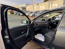 Renault Megane dCi Dynamique TomTom AUTOMATIC ESTATE