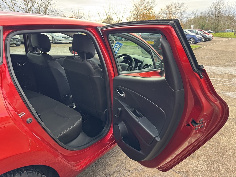 Renault 1.5 dCi Dynamique Nav Hatchback 5dr Diesel Manual Euro 6 (s/s) (90 ps)