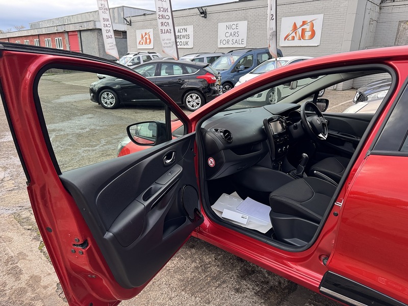 Renault 1.5 dCi Dynamique Nav Hatchback 5dr Diesel Manual Euro 6 (s/s) (90 ps)