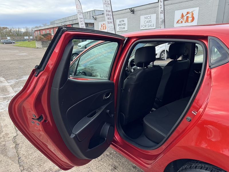 Renault 1.5 dCi Dynamique Nav Hatchback 5dr Diesel Manual Euro 6 (s/s) (90 ps)