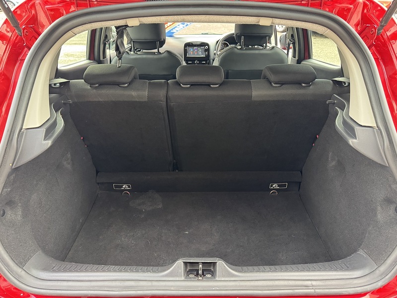 Renault 1.5 dCi Dynamique Nav Hatchback 5dr Diesel Manual Euro 6 (s/s) (90 ps)