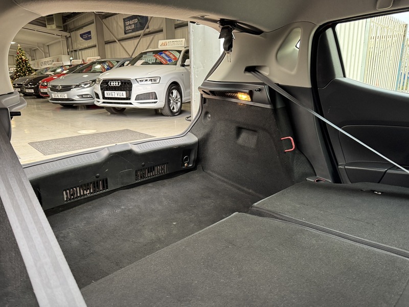 Renault 1.5 dCi Dynamique Nav Hatchback 5dr Diesel Manual Euro 6 (s/s) (90 ps)