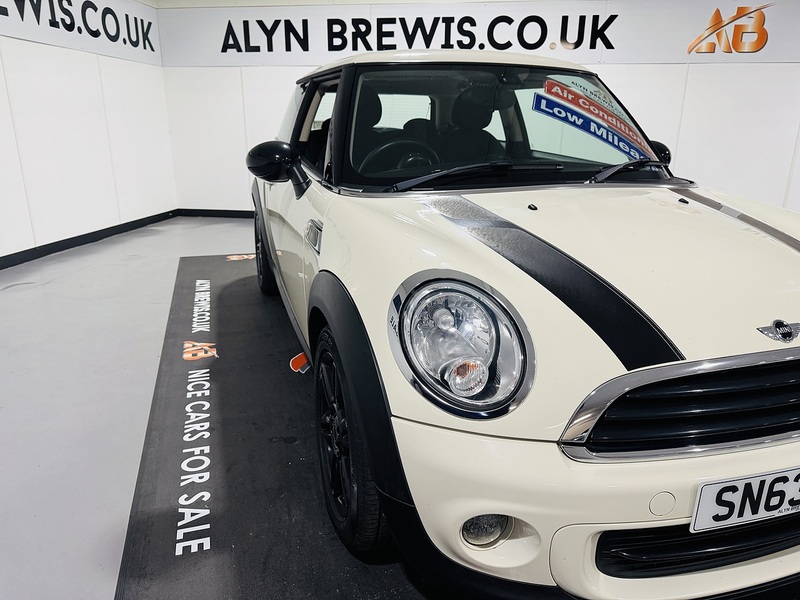 MINI 1.6 One Baker Street Hatchback 3dr Petrol Manual Euro 6 (98 ps)