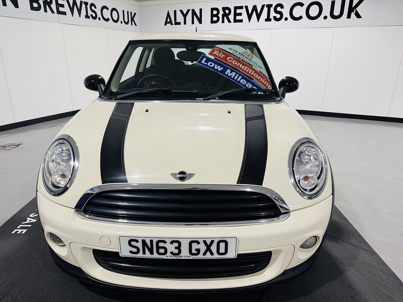 MINI 1.6 One Baker Street Hatchback 3dr Petrol Manual Euro 6 (98 ps)