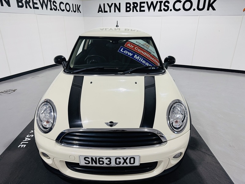 MINI 1.6 One Baker Street Hatchback 3dr Petrol Manual Euro 6 (98 ps)