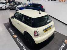 MINI Hatch One Baker Street