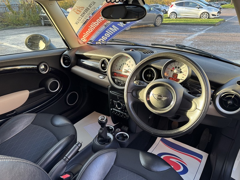 MINI 1.6 One Baker Street Hatchback 3dr Petrol Manual Euro 6 (98 ps)