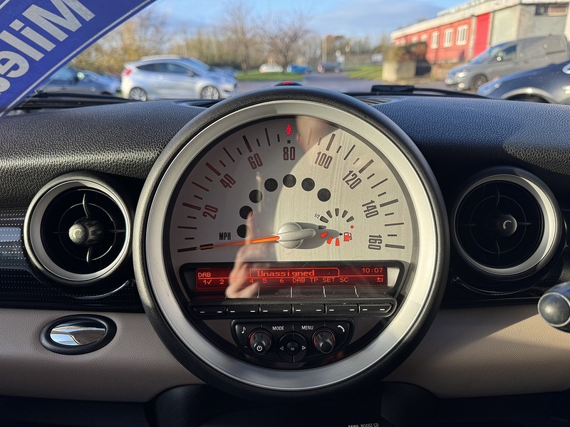 MINI 1.6 One Baker Street Hatchback 3dr Petrol Manual Euro 6 (98 ps)