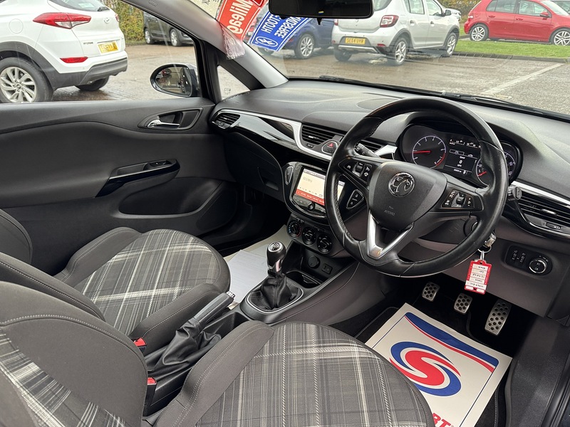 Vauxhall 1.2i Limited Edition Hatchback 3dr Petrol Manual Euro 6 (70 ps)