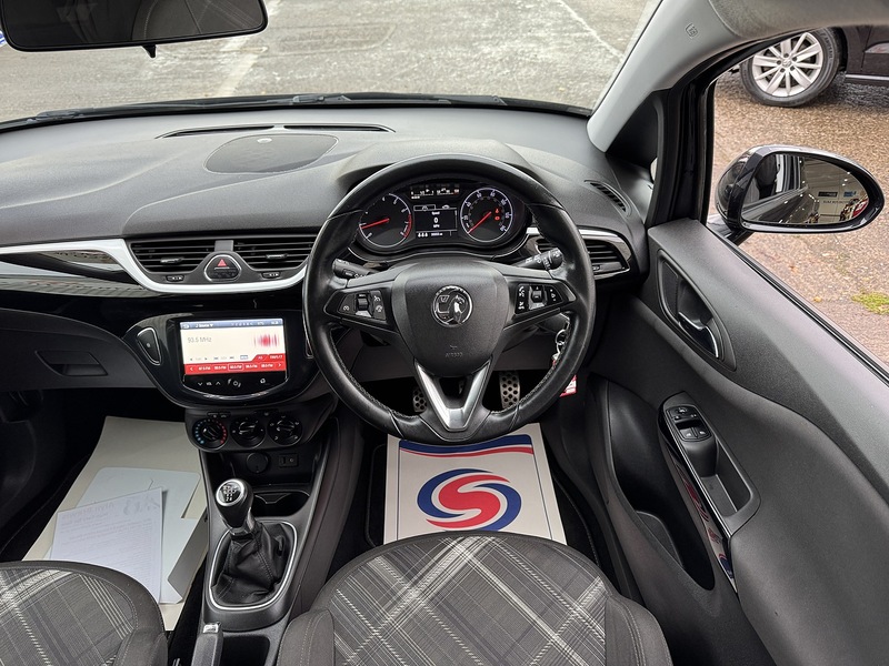 Vauxhall 1.2i Limited Edition Hatchback 3dr Petrol Manual Euro 6 (70 ps)