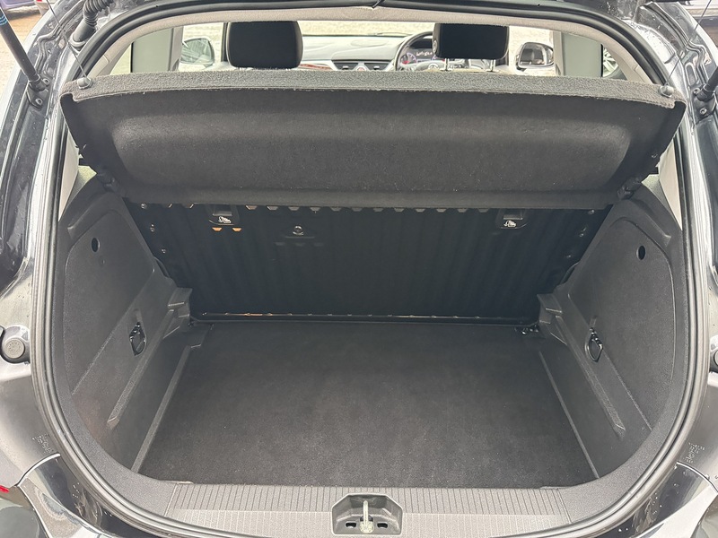 Vauxhall 1.2i Limited Edition Hatchback 3dr Petrol Manual Euro 6 (70 ps)