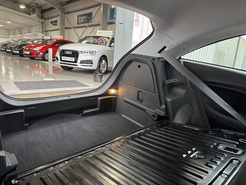 Vauxhall 1.2i Limited Edition Hatchback 3dr Petrol Manual Euro 6 (70 ps)