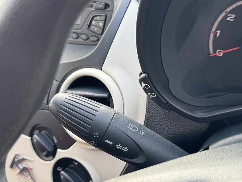 Ford 1.2 Edge Hatchback 3dr Petrol Manual Euro 5 (s/s) (69 ps)