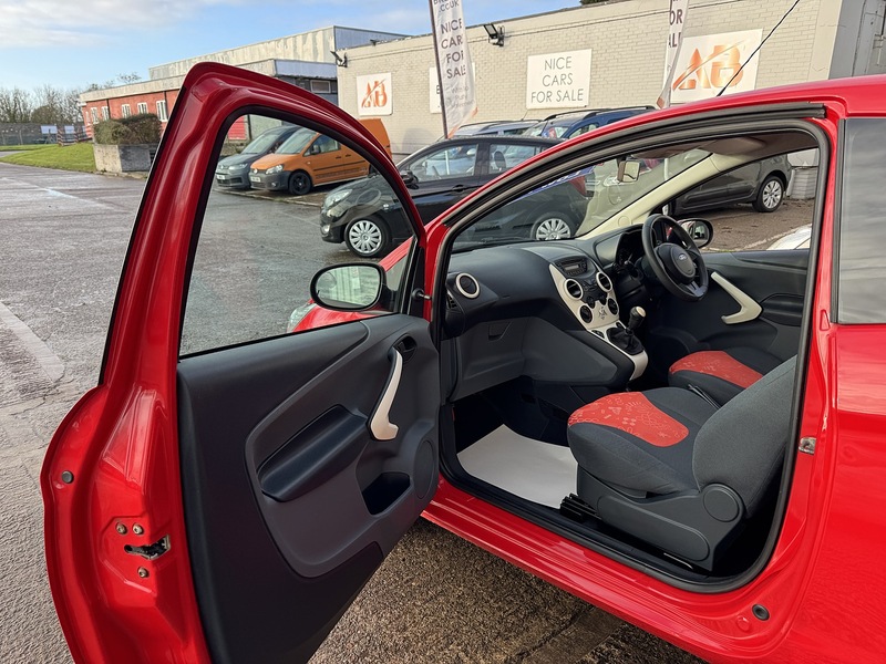 Ford 1.2 Edge Hatchback 3dr Petrol Manual Euro 5 (s/s) (69 ps)