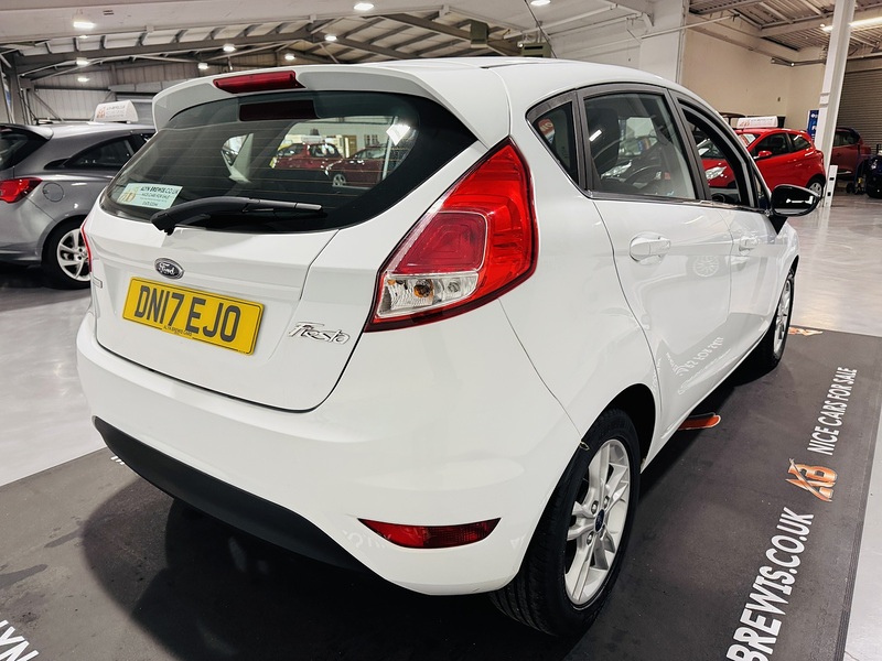 Ford 1.0T EcoBoost Zetec Hatchback 5dr Petrol Manual Euro 6 (s/s) (100 ps)