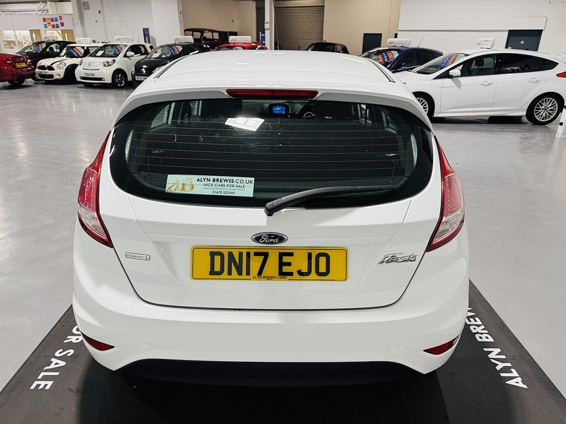 Ford 1.0T EcoBoost Zetec Hatchback 5dr Petrol Manual Euro 6 (s/s) (100 ps)