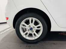 Ford Fiesta T EcoBoost Zetec NAV