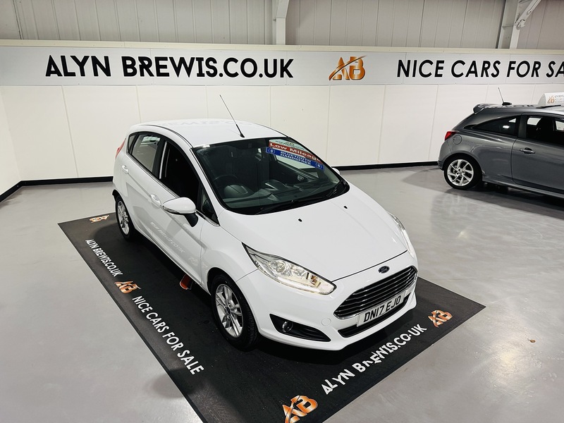 Ford 1.0T EcoBoost Zetec Hatchback 5dr Petrol Manual Euro 6 (s/s) (100 ps)