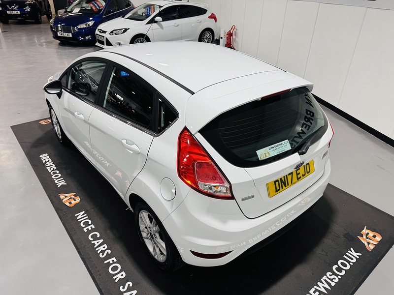 Ford 1.0T EcoBoost Zetec Hatchback 5dr Petrol Manual Euro 6 (s/s) (100 ps)