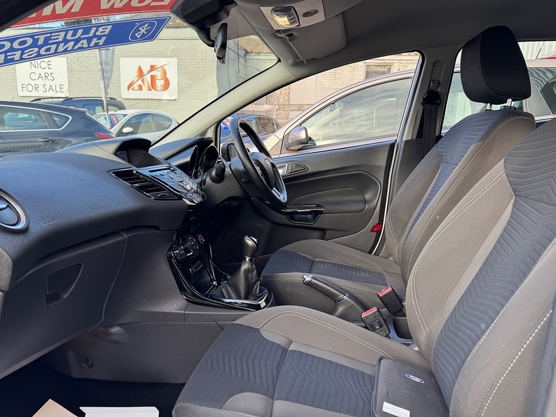 Ford 1.0T EcoBoost Zetec Hatchback 5dr Petrol Manual Euro 6 (s/s) (100 ps)