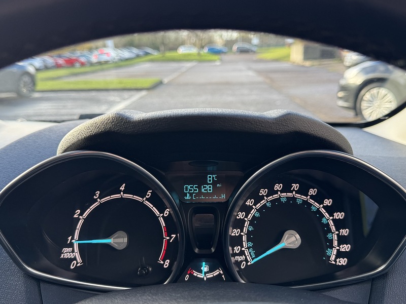 Ford 1.0T EcoBoost Zetec Hatchback 5dr Petrol Manual Euro 6 (s/s) (100 ps)