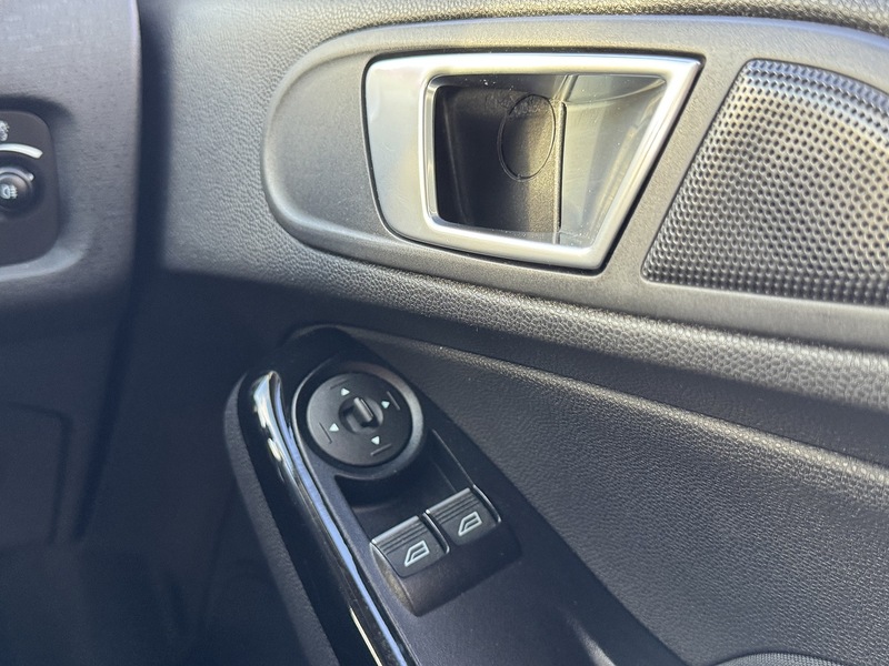 Ford 1.0T EcoBoost Zetec Hatchback 5dr Petrol Manual Euro 6 (s/s) (100 ps)