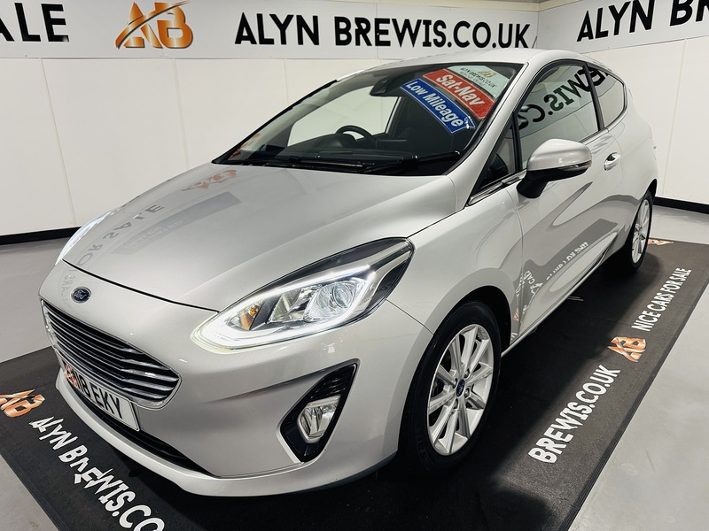 Ford 1.0T EcoBoost Titanium Hatchback 3dr Petrol Manual Euro 6 (s/s) (100 ps)