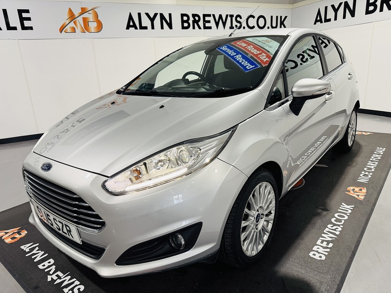 Ford 1.0T EcoBoost Titanium Hatchback 5dr Petrol Manual Euro 6 (s/s) (125 ps)
