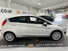 Ford Fiesta T EcoBoost Titanium