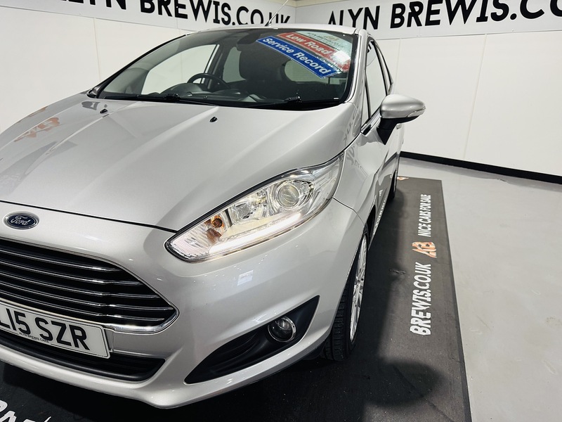 Ford 1.0T EcoBoost Titanium Hatchback 5dr Petrol Manual Euro 6 (s/s) (125 ps)