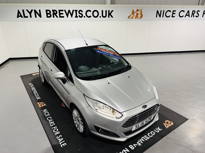 Ford 1.0T EcoBoost Titanium Hatchback 5dr Petrol Manual Euro 6 (s/s) (125 ps)