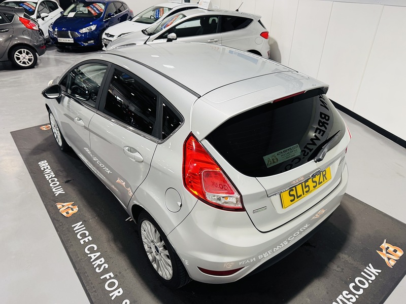 Ford 1.0T EcoBoost Titanium Hatchback 5dr Petrol Manual Euro 6 (s/s) (125 ps)