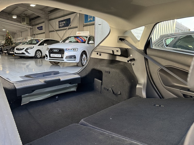 Ford 1.0T EcoBoost Titanium Hatchback 5dr Petrol Manual Euro 6 (s/s) (125 ps)