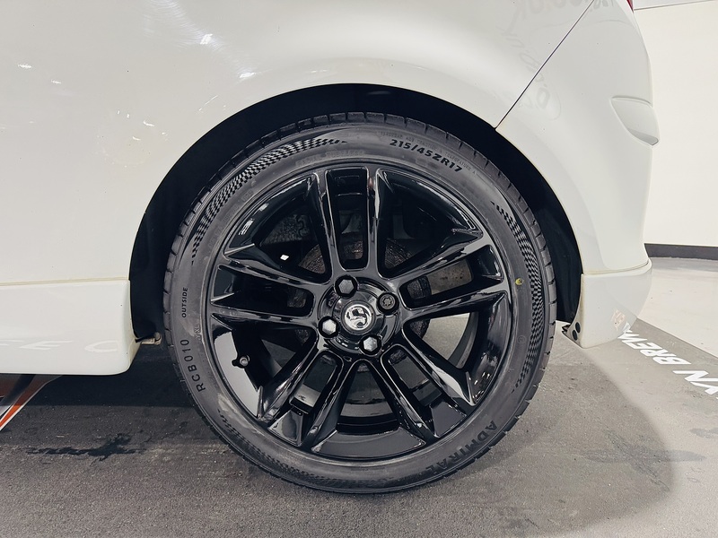 Vauxhall 1.2 16V Limited Edition Hatchback 3dr Petrol Manual Euro 5 (85 ps)